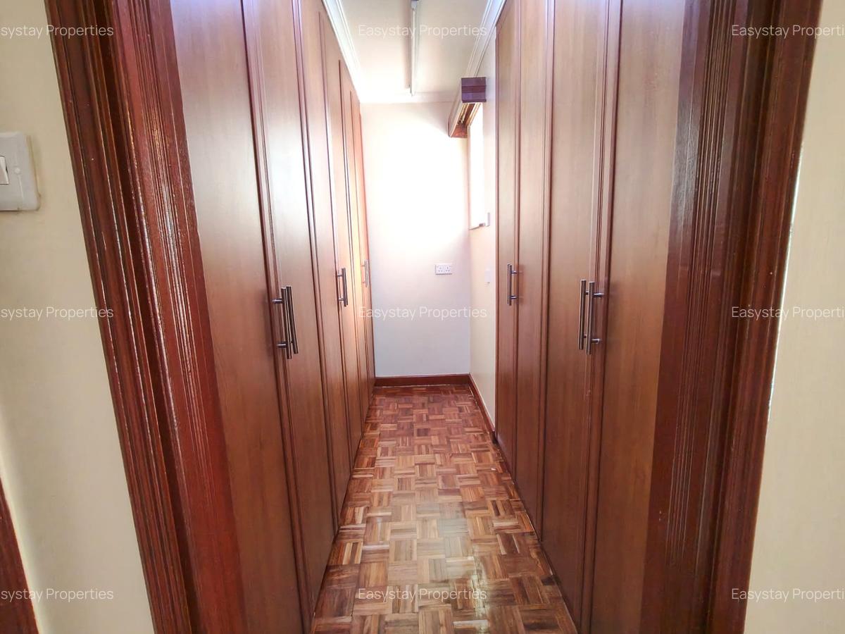 4 Bed Townhouse with En Suite in Nyari - 11