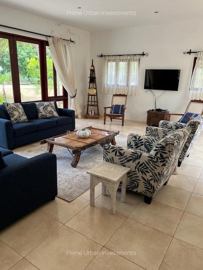 4 Bed House with En Suite at Vipingo Ridge - 11