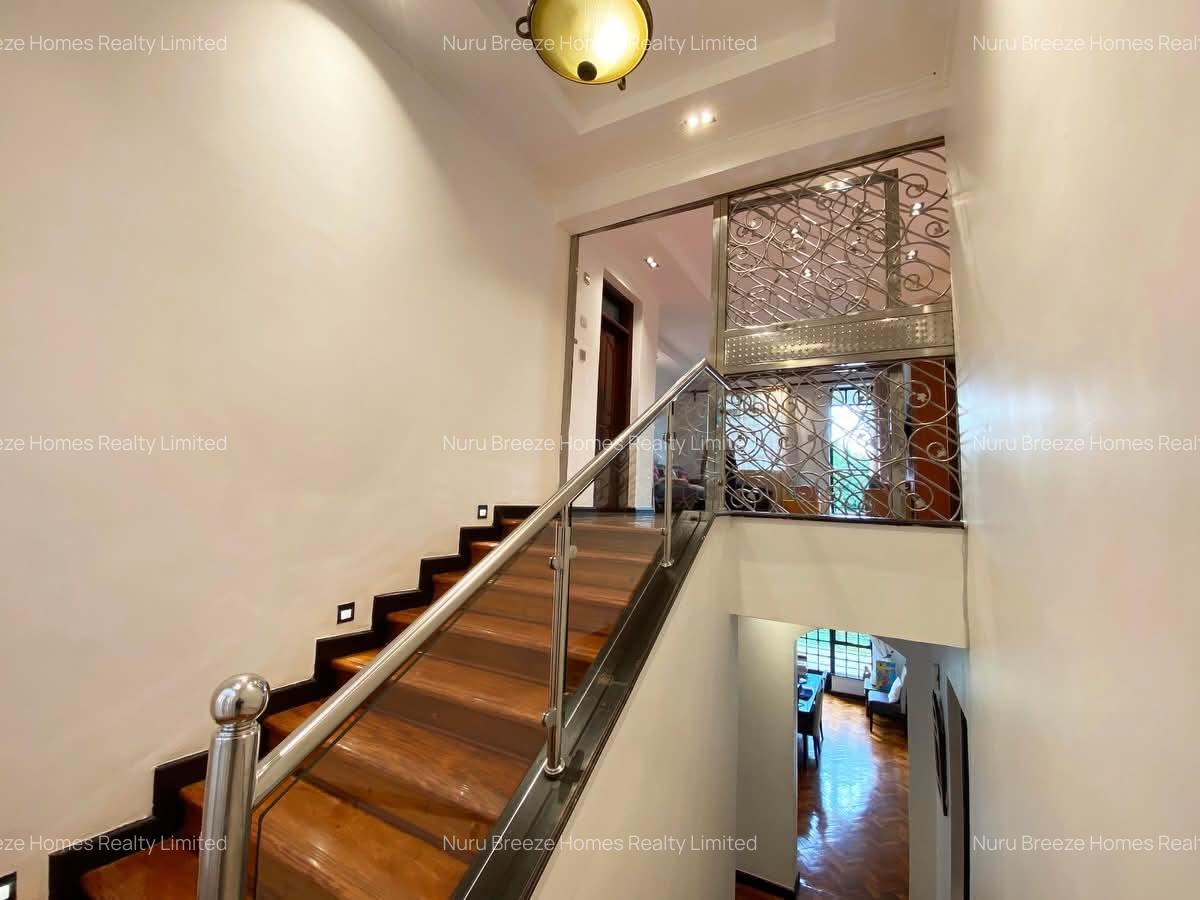 5 Bed Townhouse with En Suite in Kitisuru - 4