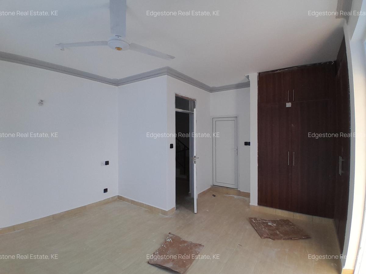 3 Bed Villa with En Suite in Mtwapa - 2