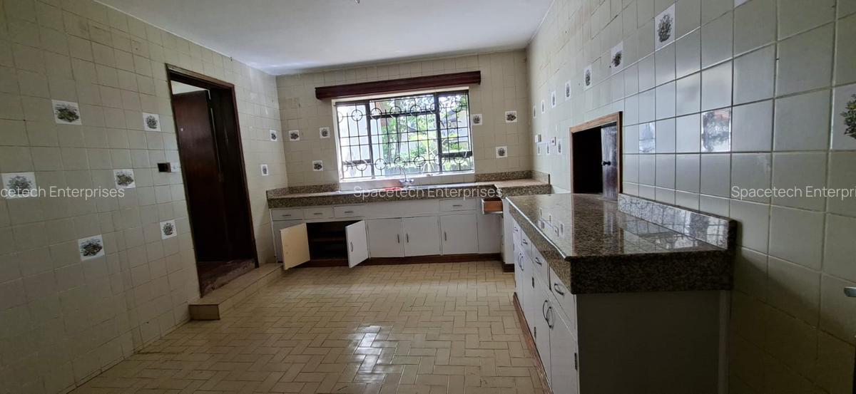5 Bed House with Staff Quarters in Nyari - 15