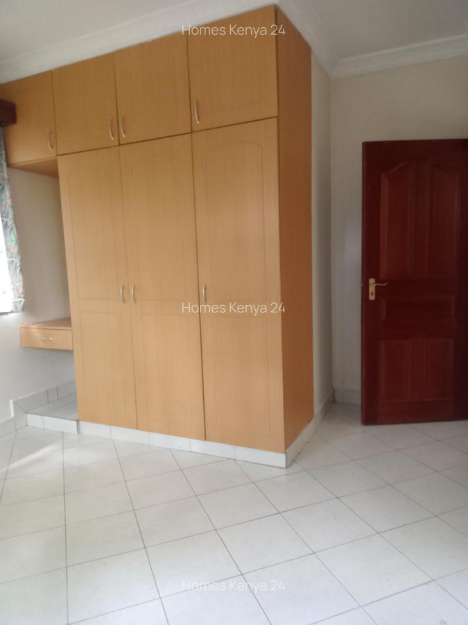 2 Bed House in Runda - 11