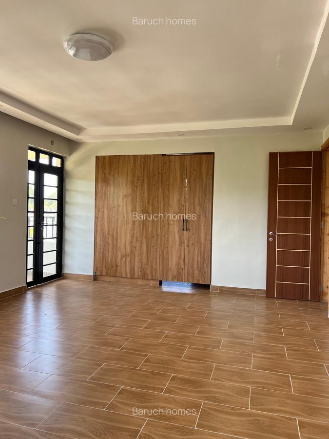 5 Bed Villa with En Suite in Ruaka - 8