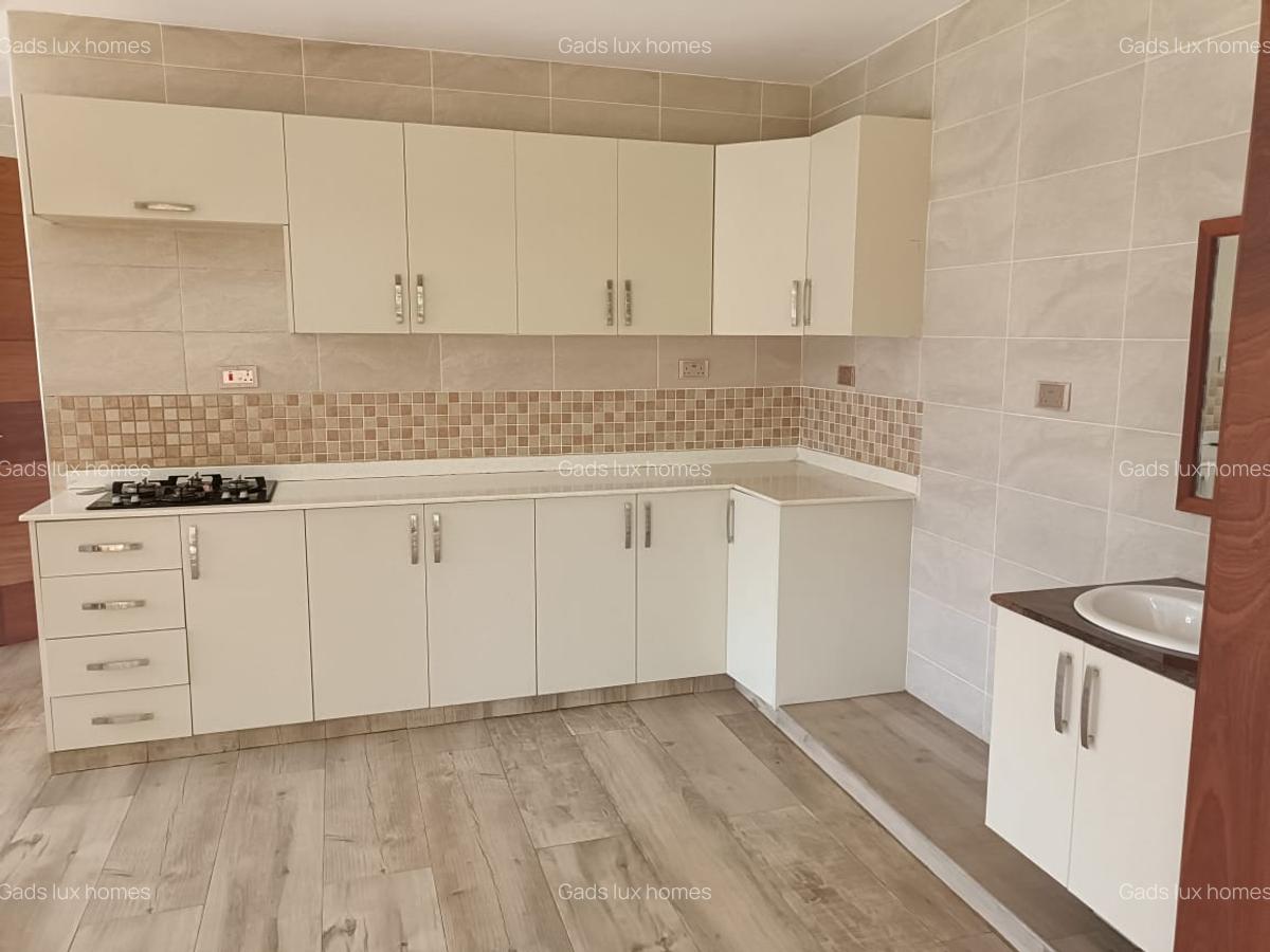 4 Bed Townhouse with En Suite at Runda - 11