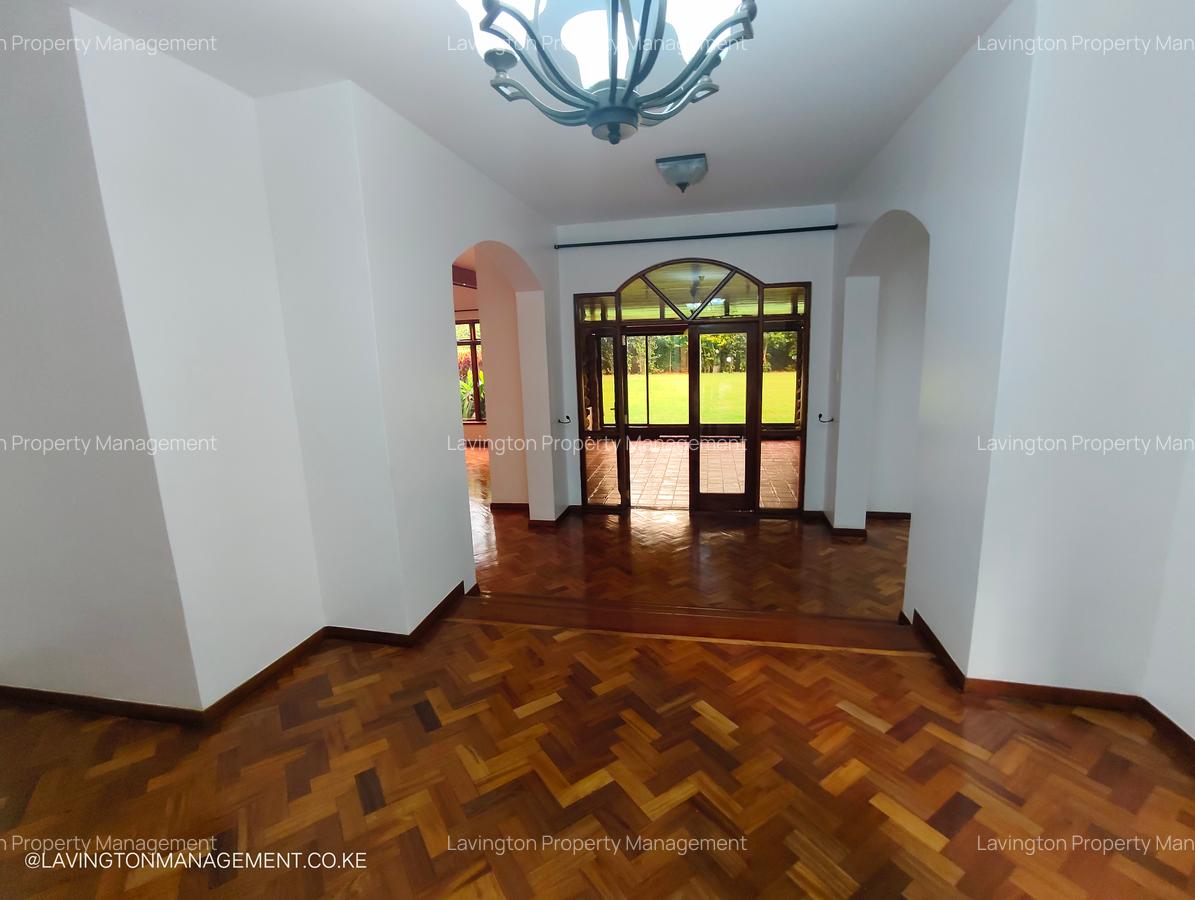 5 Bed House with En Suite at Wind Ridge - 18