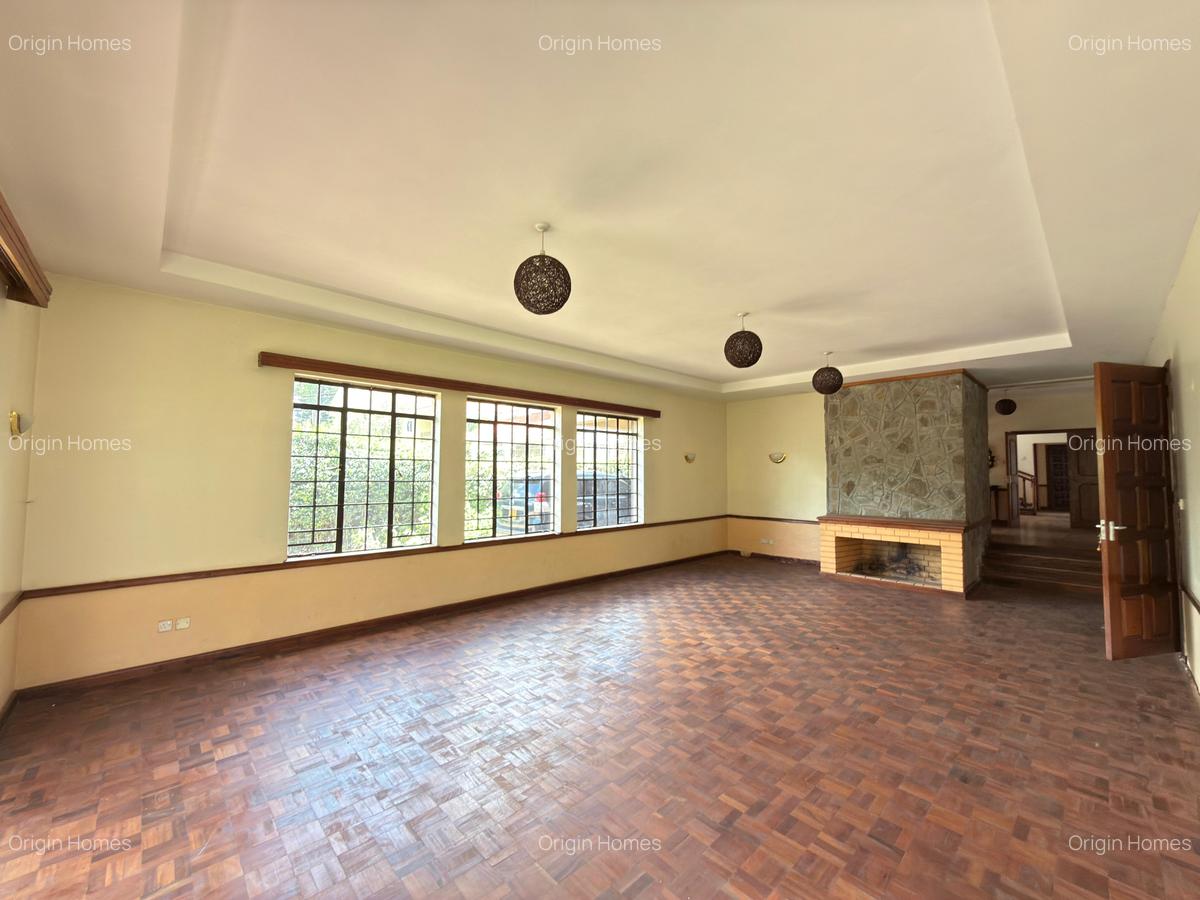 5 Bed House with En Suite in Runda - 6