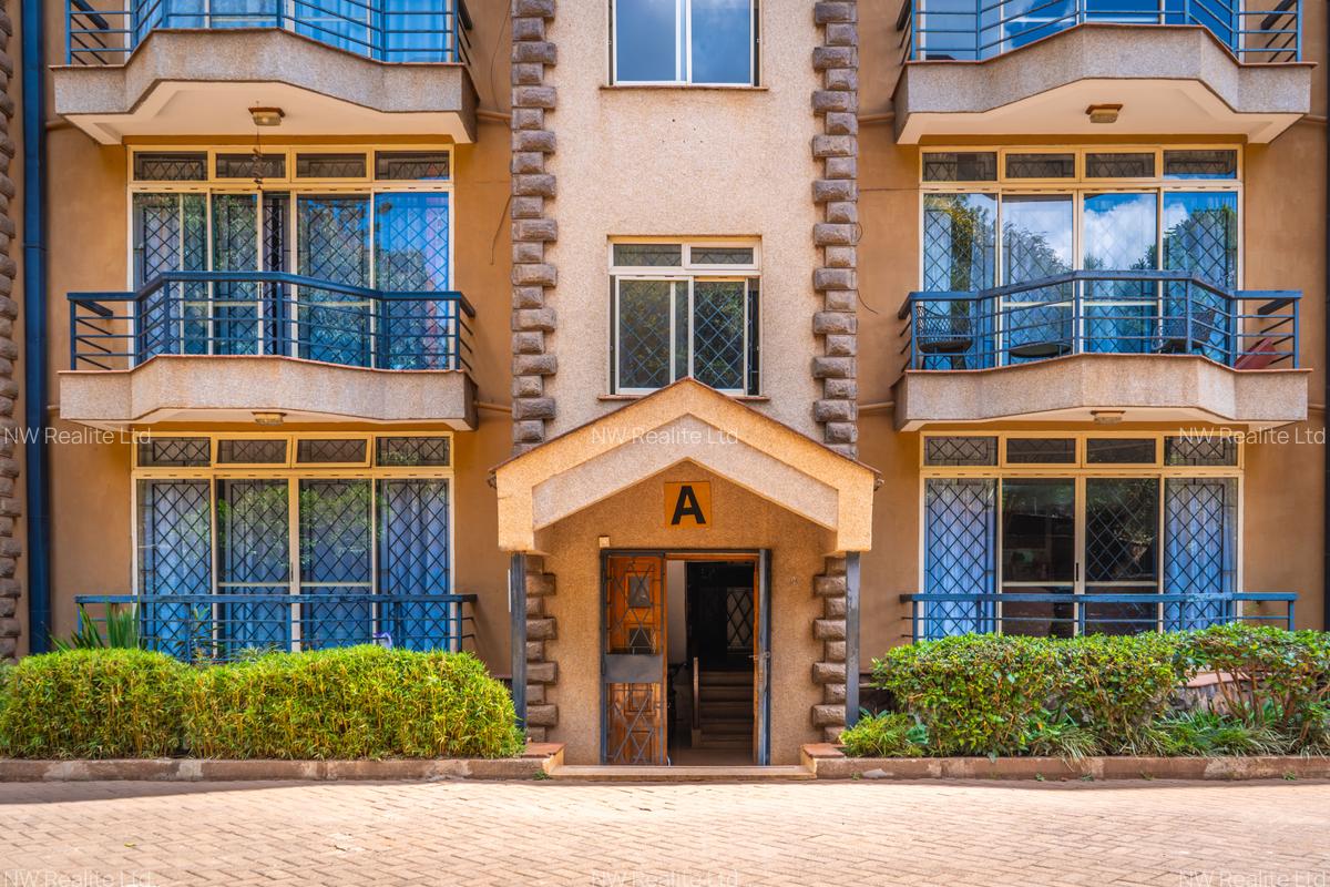 3 Bed House with En Suite in Westlands Area - 1