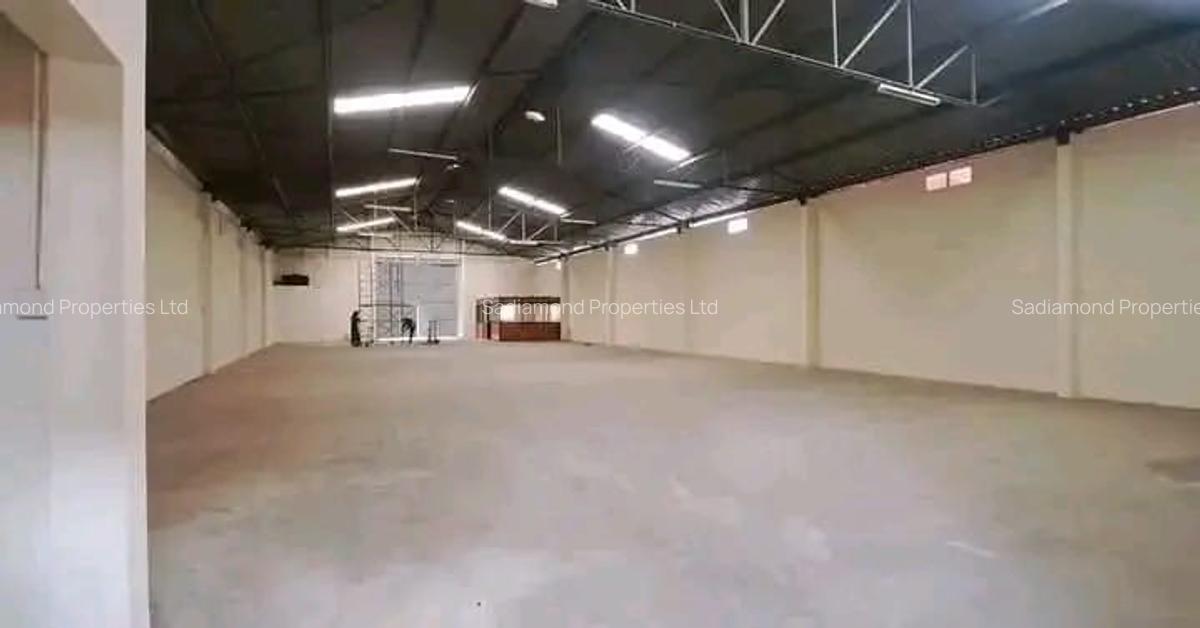 2,210 ft² Warehouse with Parking in Ruiru - 4