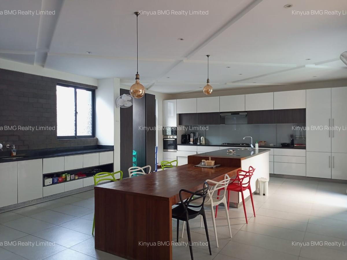 4 Bed Townhouse with En Suite in Nyali Area - 15