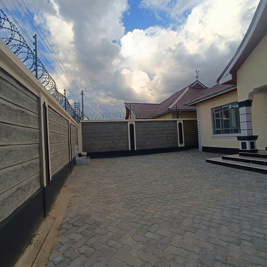 3 Bed House with En Suite at Mugutha Area - 3