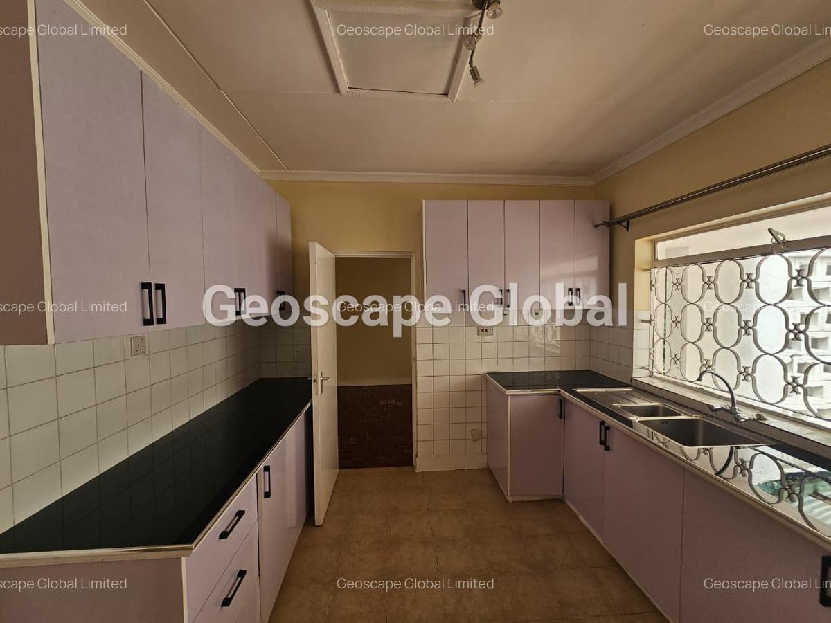 4 Bed House with En Suite in Gigiri - 5