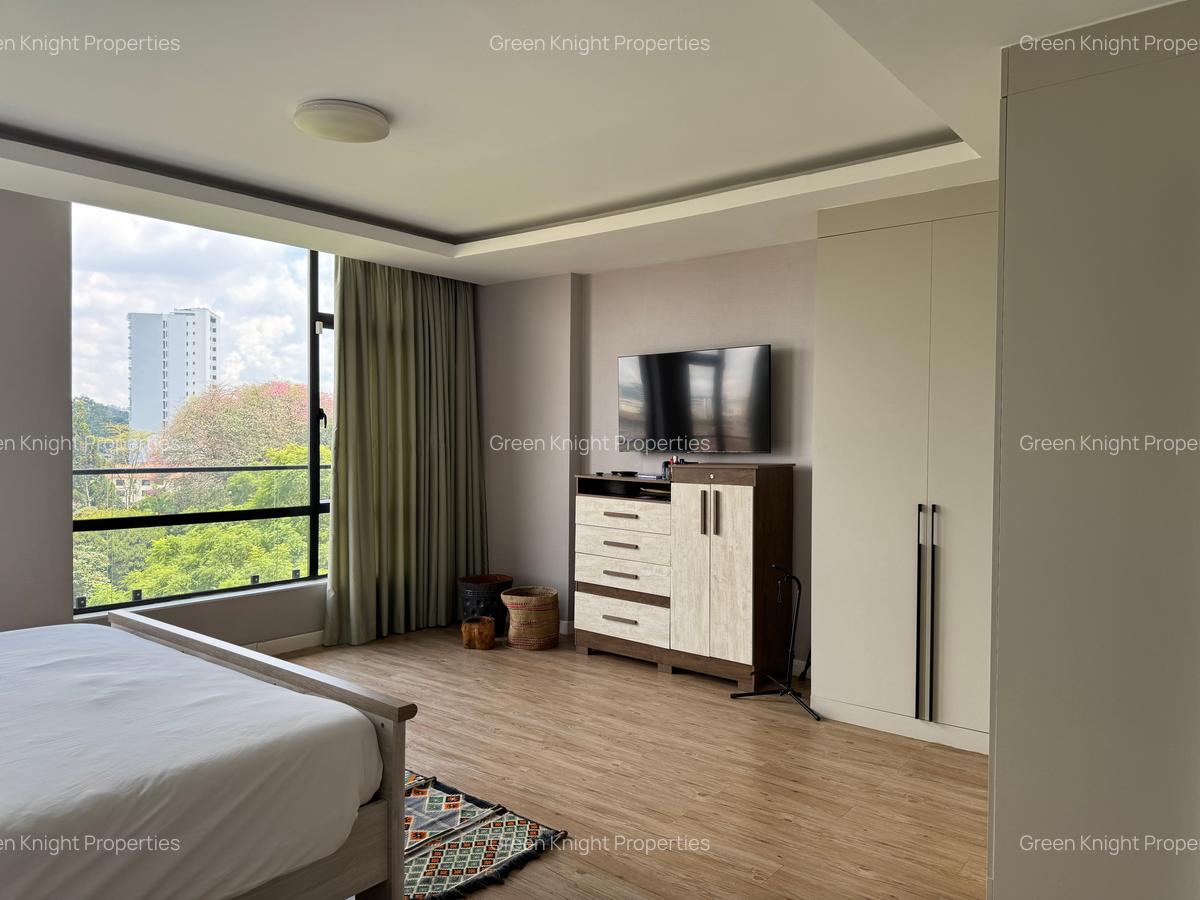 Serviced 2 Bed Apartment with En Suite in Westlands Area - 14