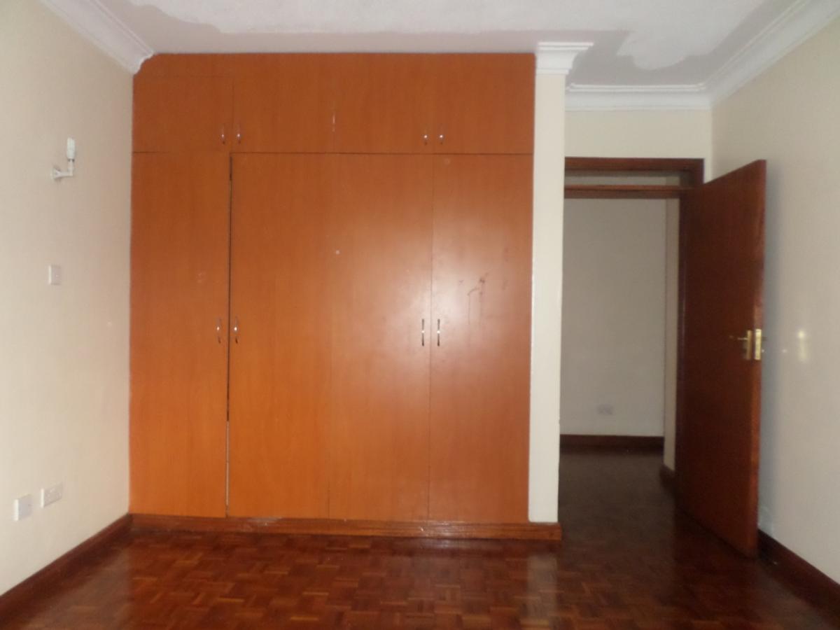 4 Bed Apartment with En Suite at Kilimani - 17