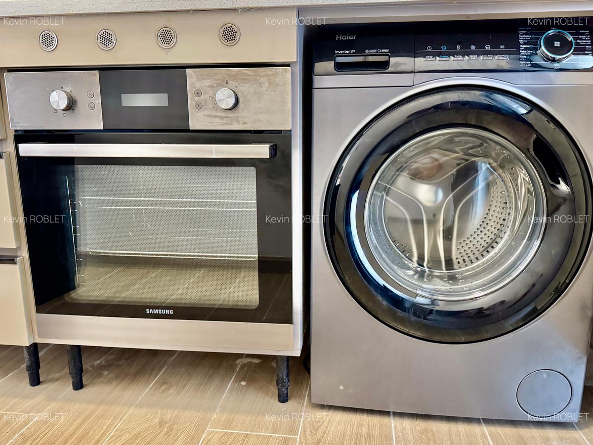 Serviced 1 Bed Apartment with En Suite at George Padmore Road - 5