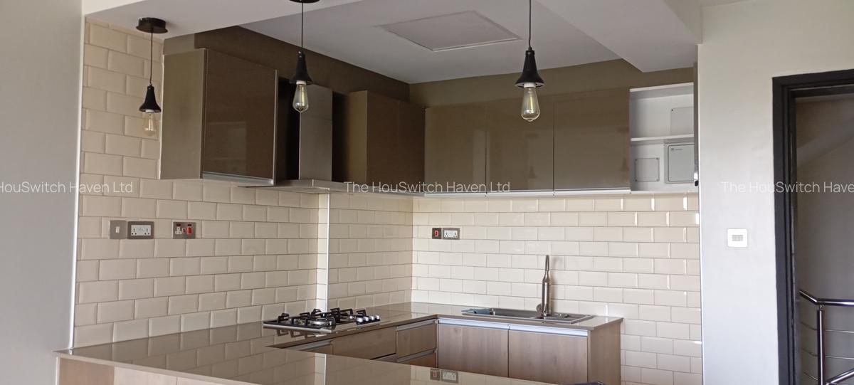 1 Bed Apartment with En Suite at Off Riverside Drive - 3