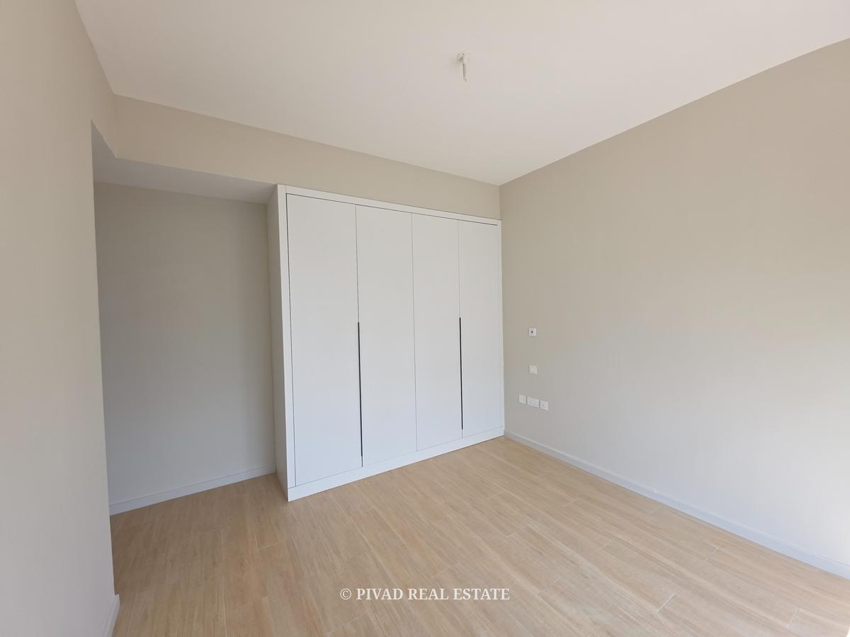 5 Bed Townhouse with Garden in Kyuna - 11