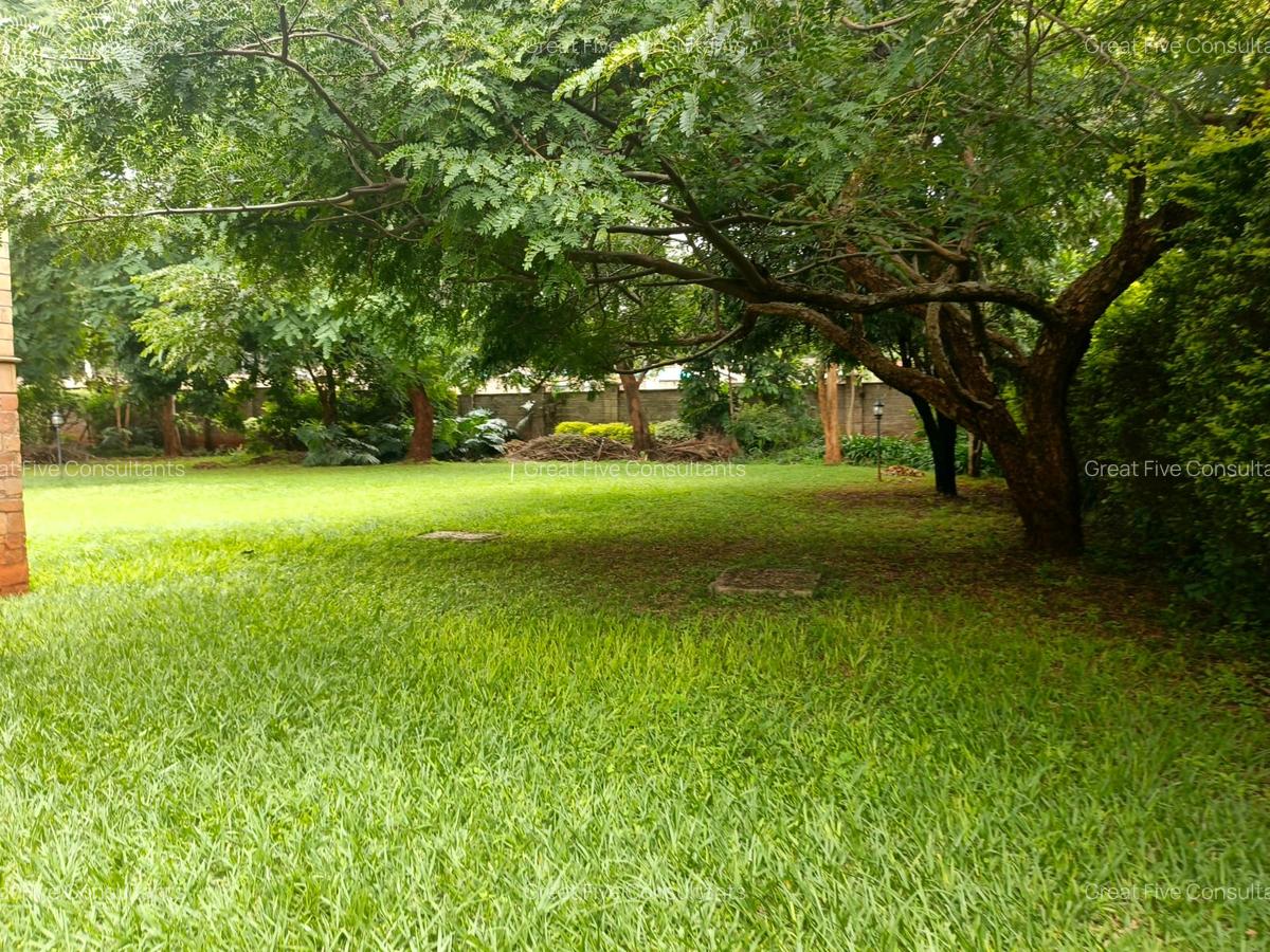 4 Bed Villa with En Suite in Runda - 18