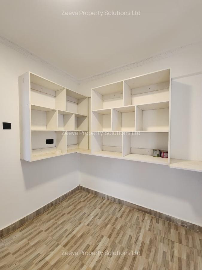 4 Bed House with En Suite in Loresho - 10