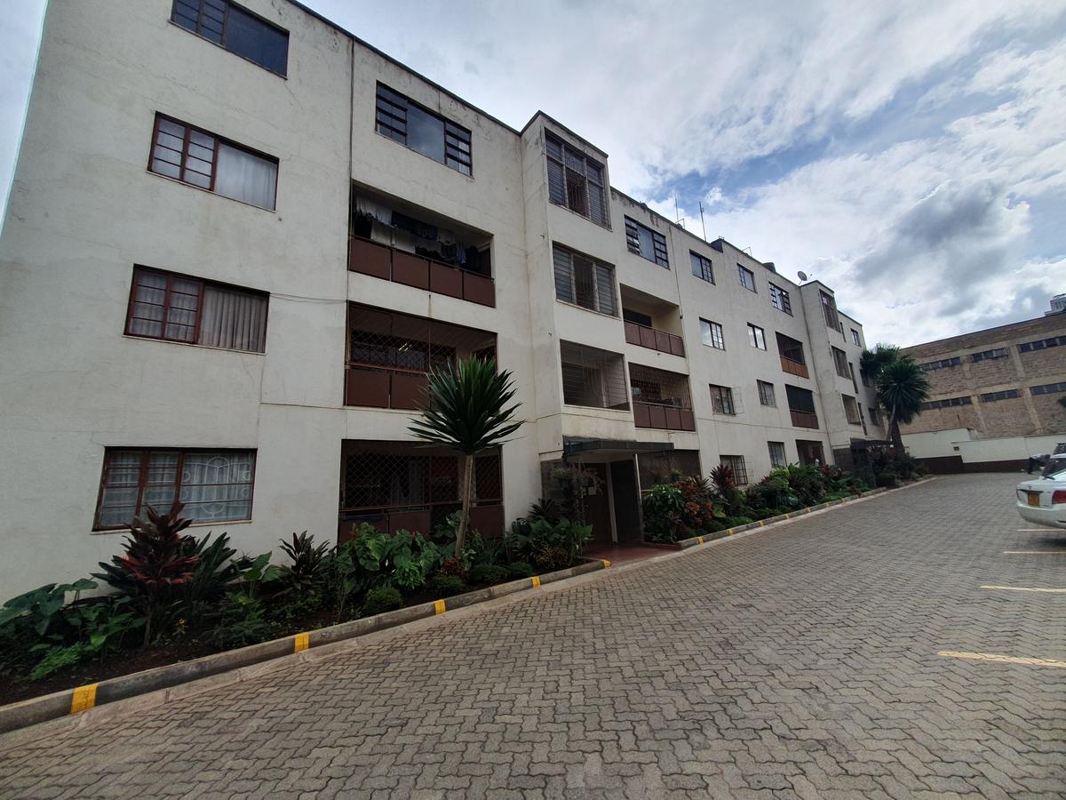 2 Bed Apartment with Parking at Ojijo Rd - 1