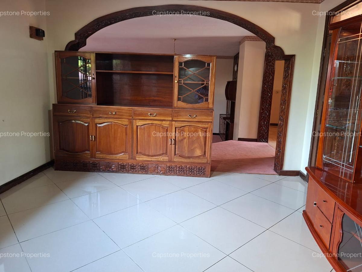 5 Bed House with En Suite in Runda - 18