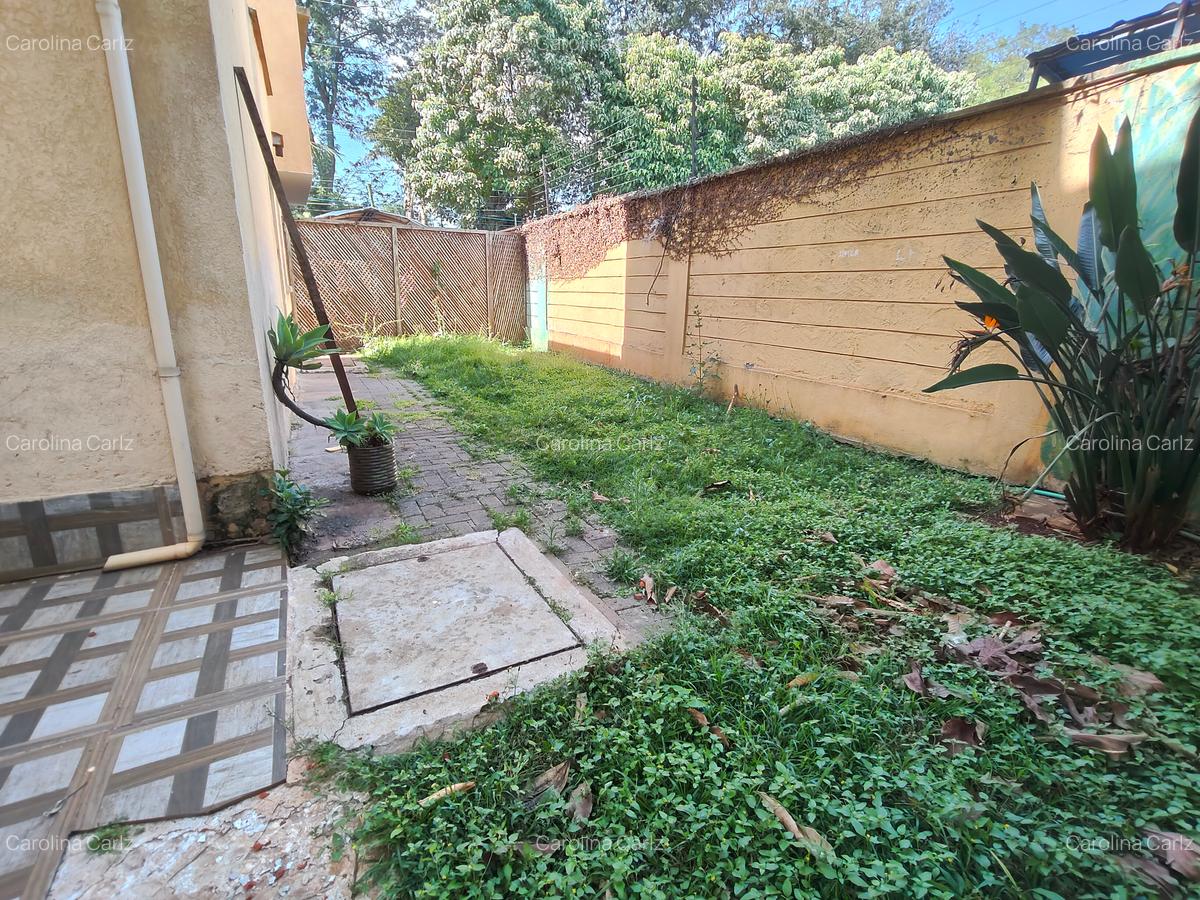 5 Bed Townhouse with En Suite at Brookside Drive - 20