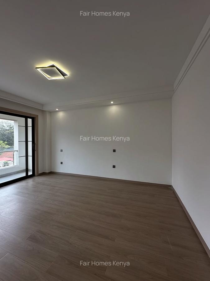 3 Bed Apartment with En Suite at Riverside Drive - 7