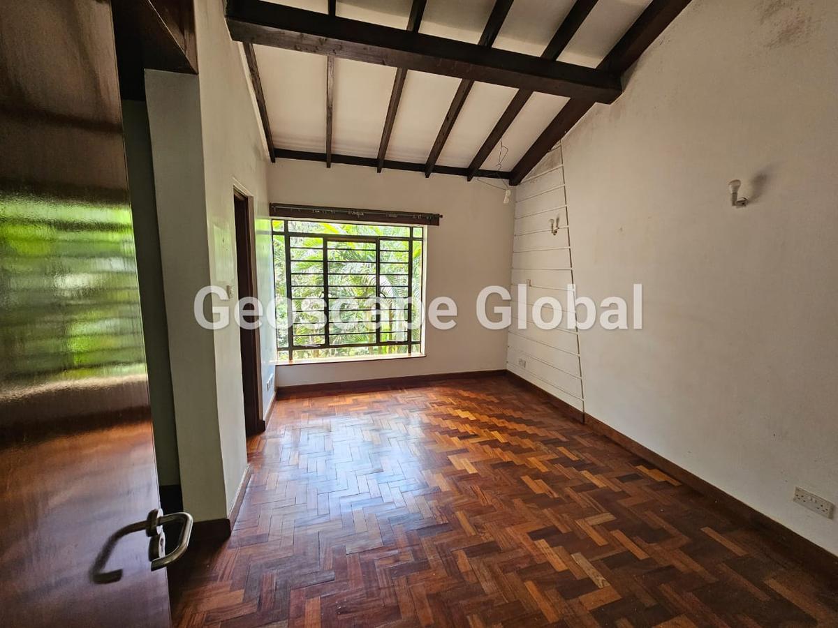 5 Bed House with En Suite in Kitisuru - 10