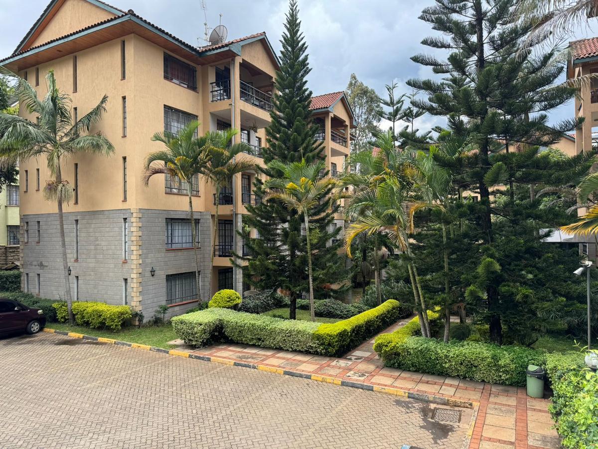 3 Bed Apartment with En Suite in Lavington - 5