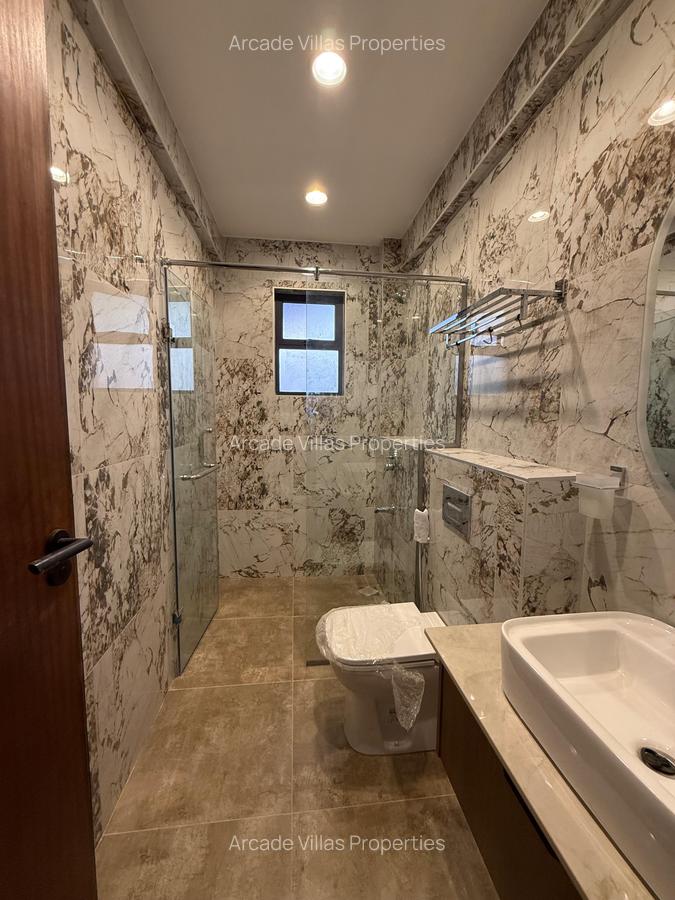 2 Bed Apartment with En Suite in Brookside - 11