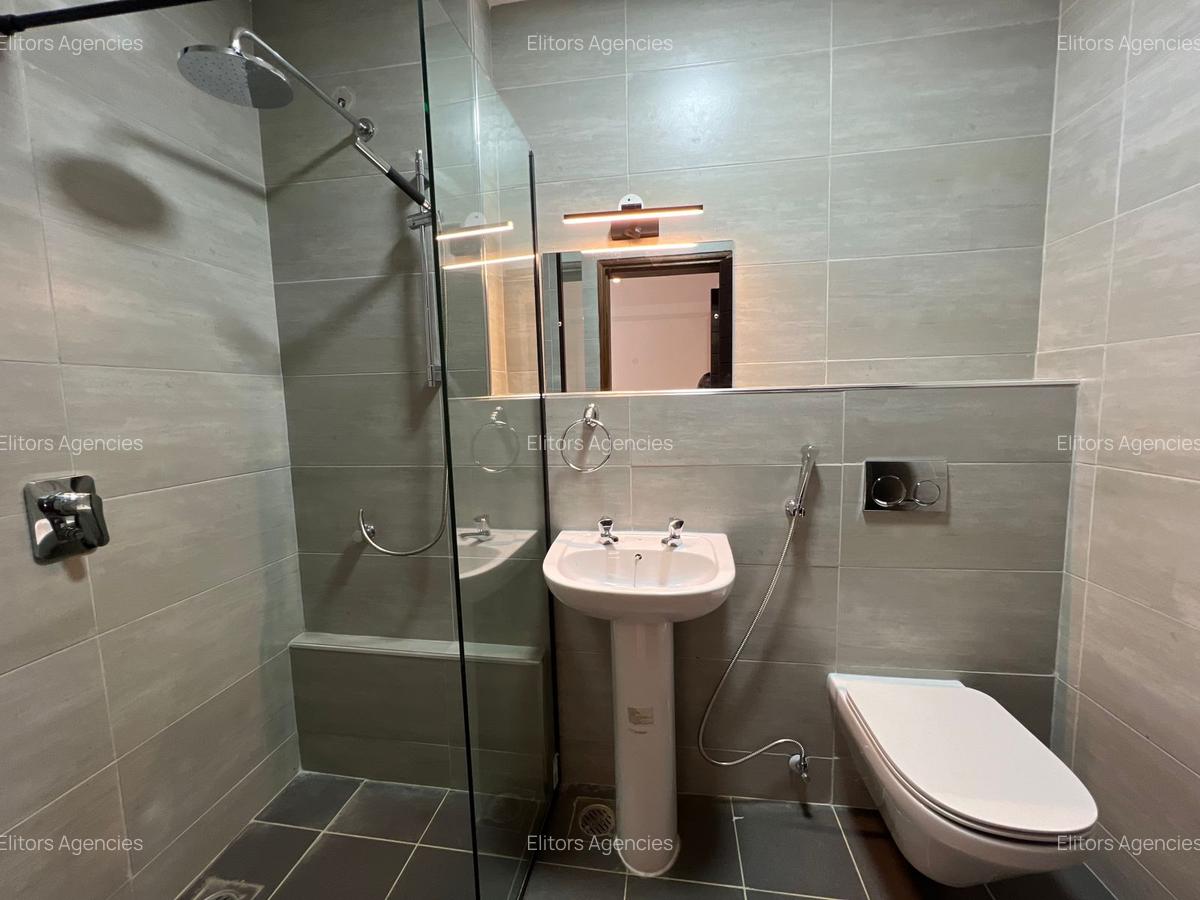 4 Bed Apartment with En Suite at General Mathenge - 13