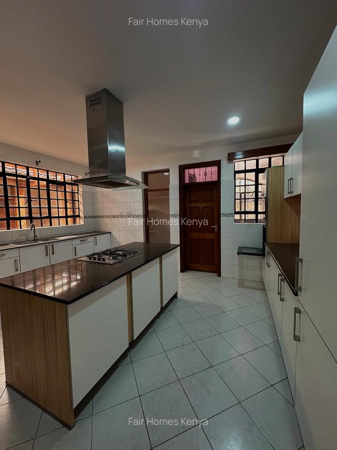 5 Bed Townhouse with En Suite at Kaputei Gardens - 6