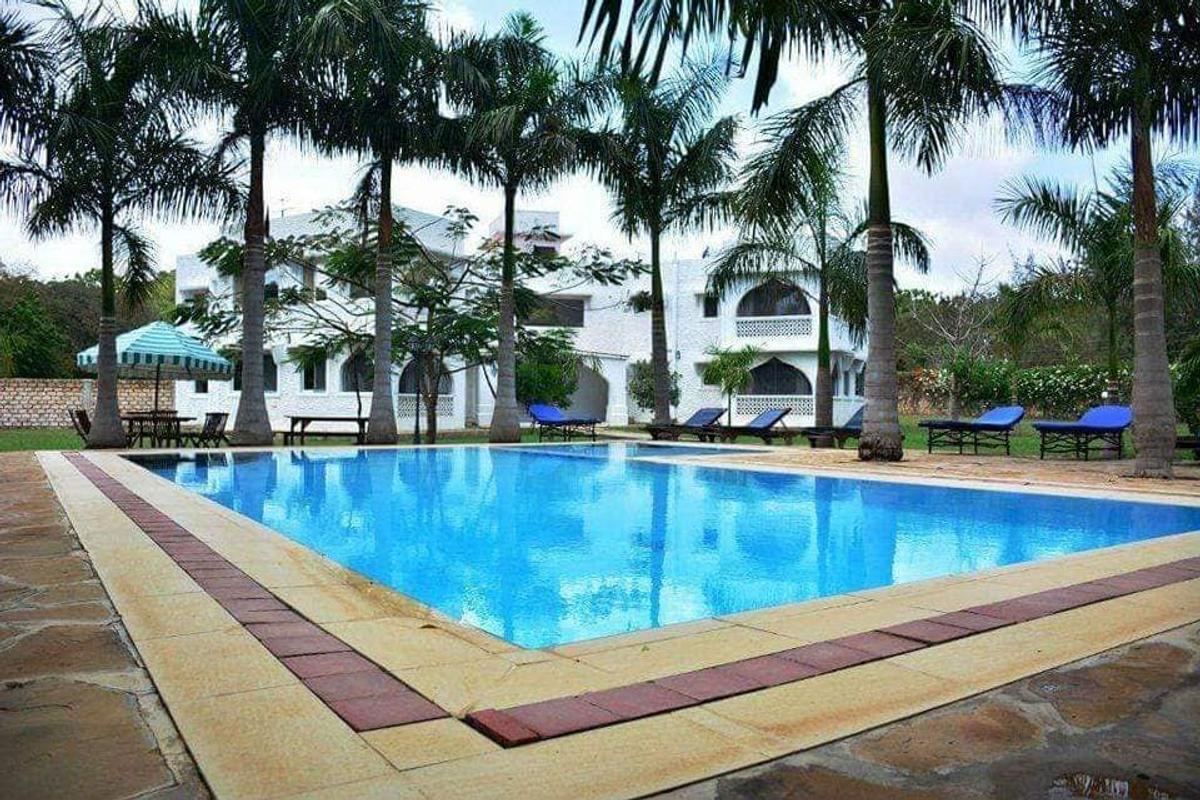 2 Bed Apartment with En Suite in Nyali Area - 7