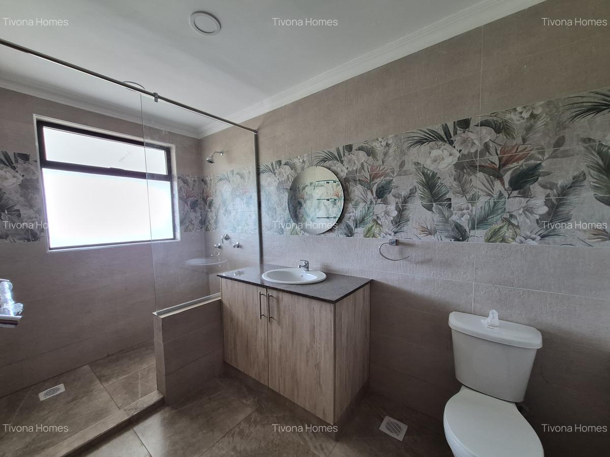 4 Bed House in Kiambu Road - 15