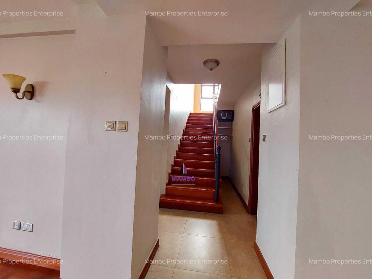 4 Bed Apartment with En Suite at Riverside Drive - 3