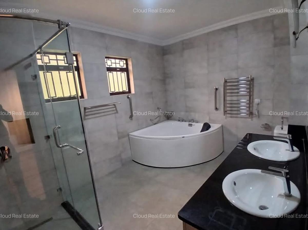 4 Bed Villa with En Suite in Karen - 11