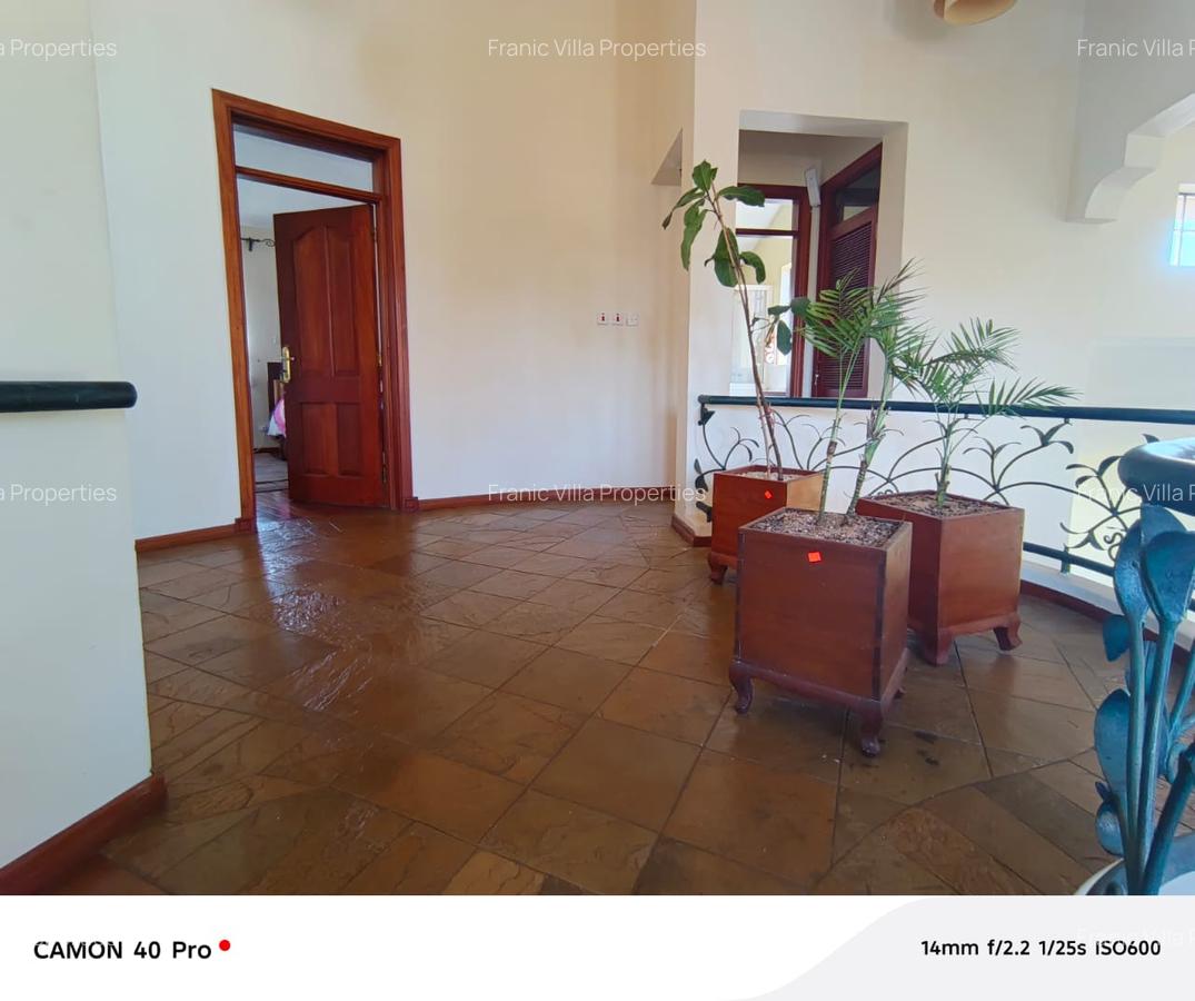 4 Bed House with En Suite at Runda - 3