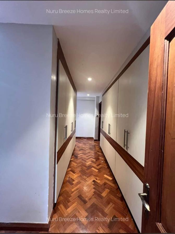 4 Bed Apartment with En Suite in Riverside - 12