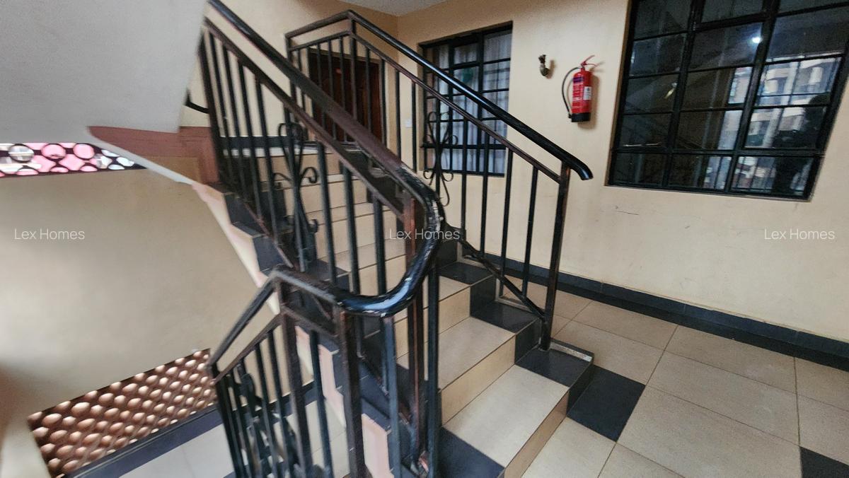 3 Bed Apartment with En Suite at - 2