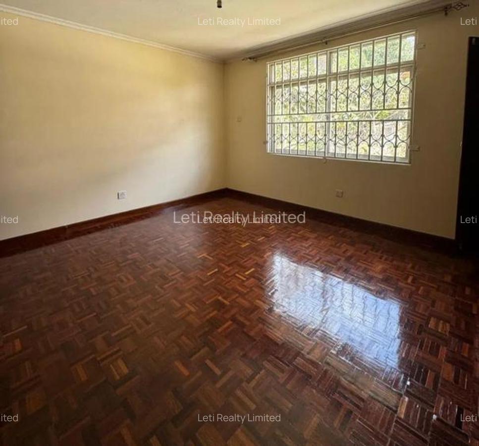 5 Bed Townhouse with En Suite in Lavington - 8