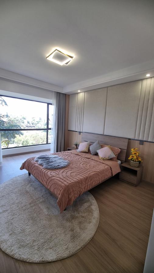 Serviced 3 Bed Apartment with En Suite at Riverside - 12