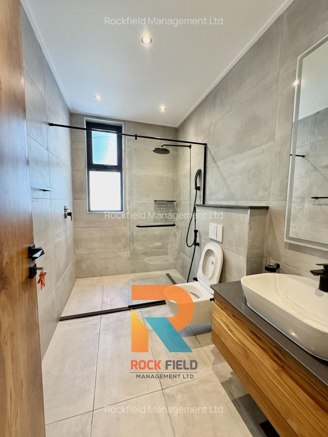 4 Bed Apartment with En Suite at Peponi Road - 15