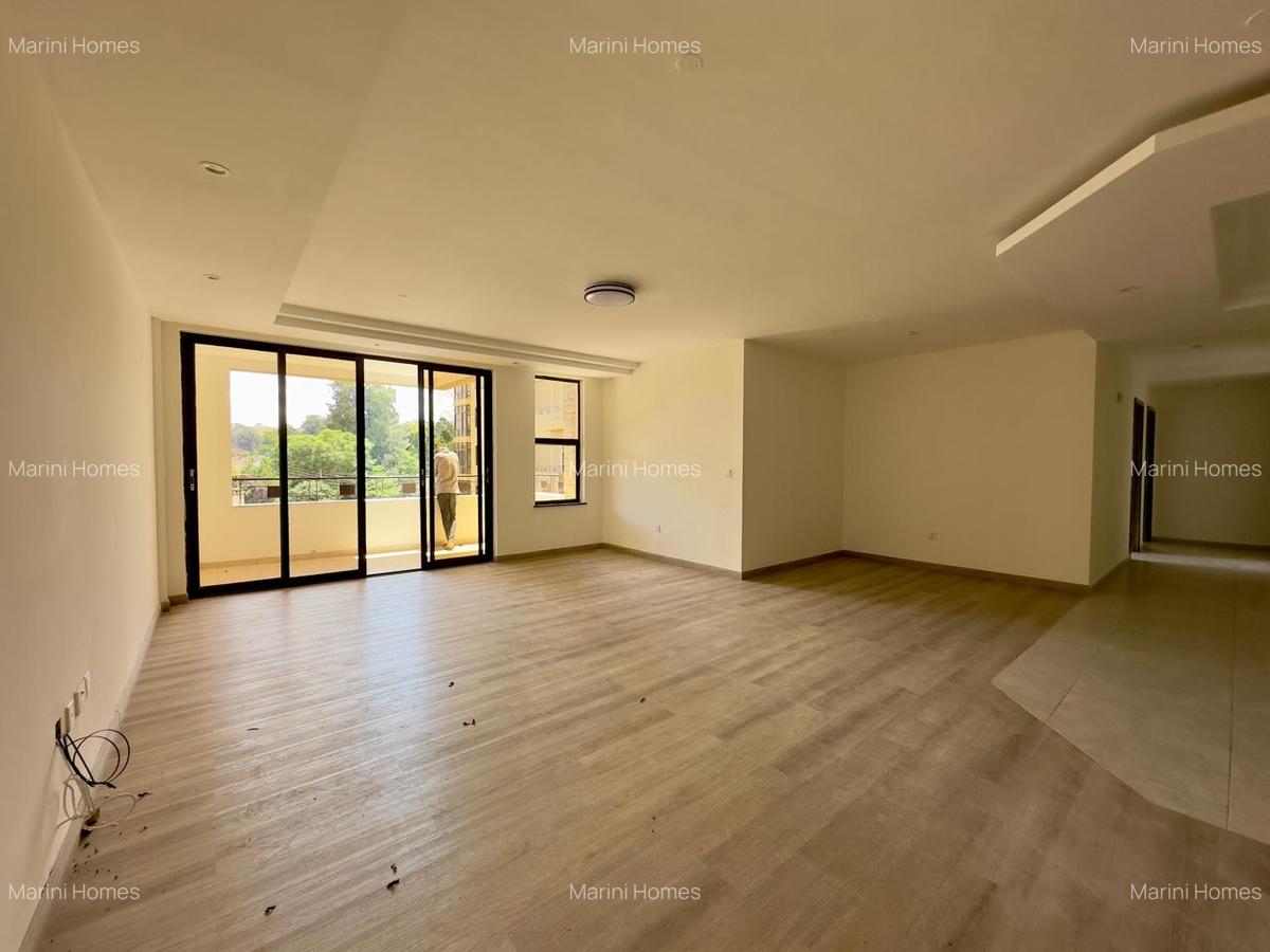 3 Bed Apartment with En Suite in Kileleshwa - 5