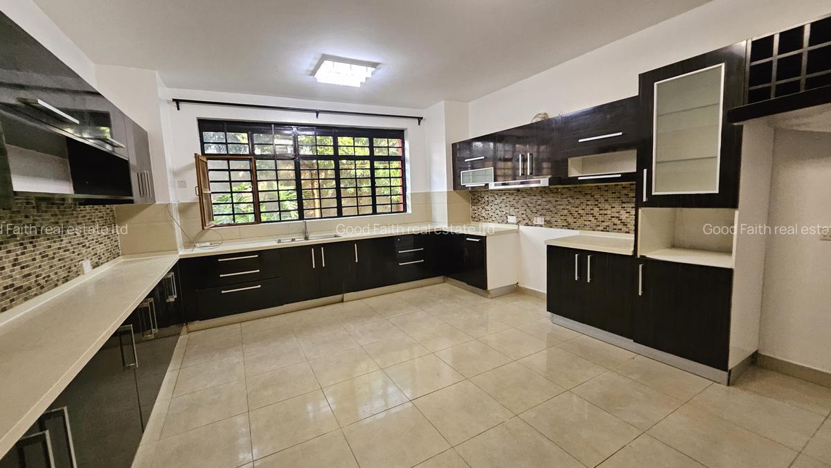 4 Bed Villa with En Suite in Kiambu Road - 4