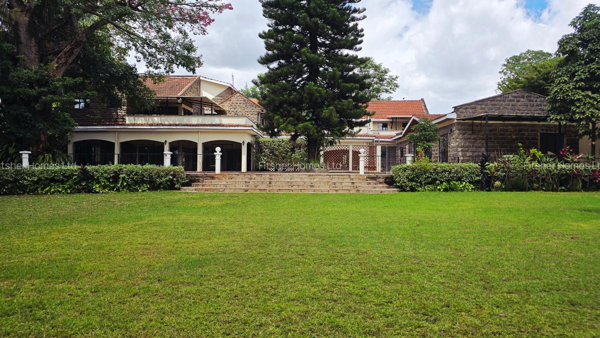 6 Bed House with En Suite in Kilimani - 1