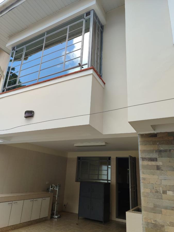 5 Bed House with En Suite at Kyuna - 19