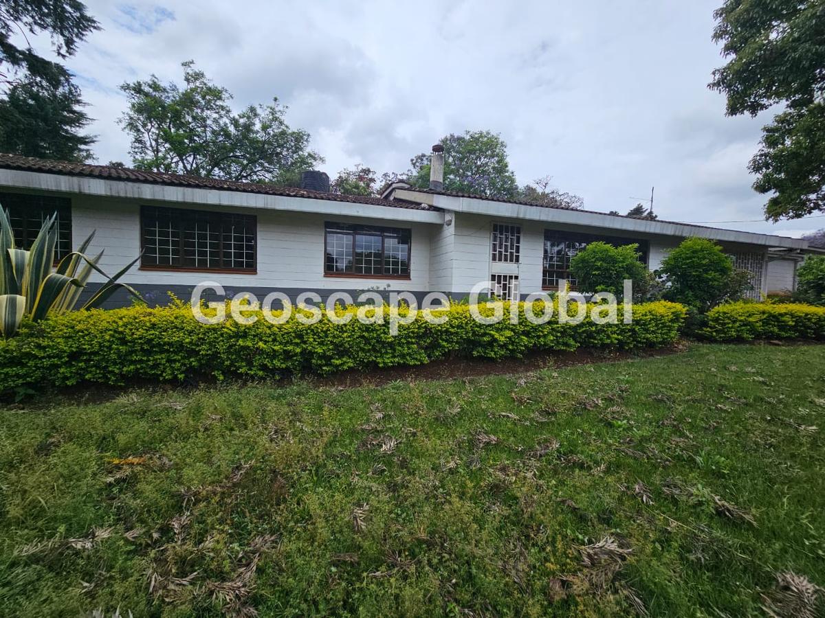 4 Bed House with En Suite in Runda - 12