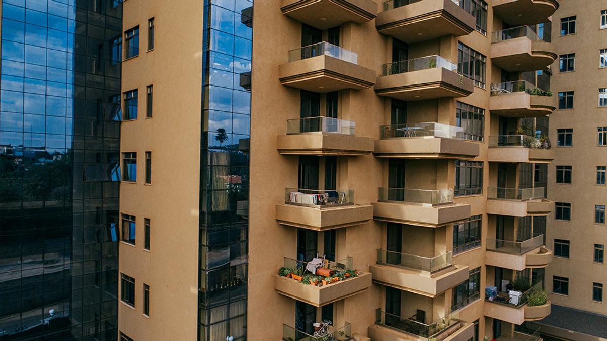 3 Bed Apartment with En Suite at Parklands Near Regal Plaza - 1