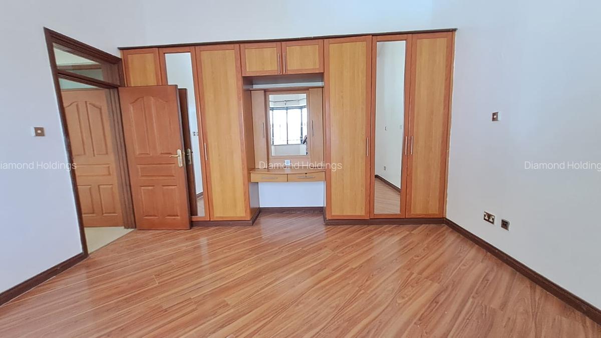 4 Bed Townhouse with En Suite in Westlands Area - 4