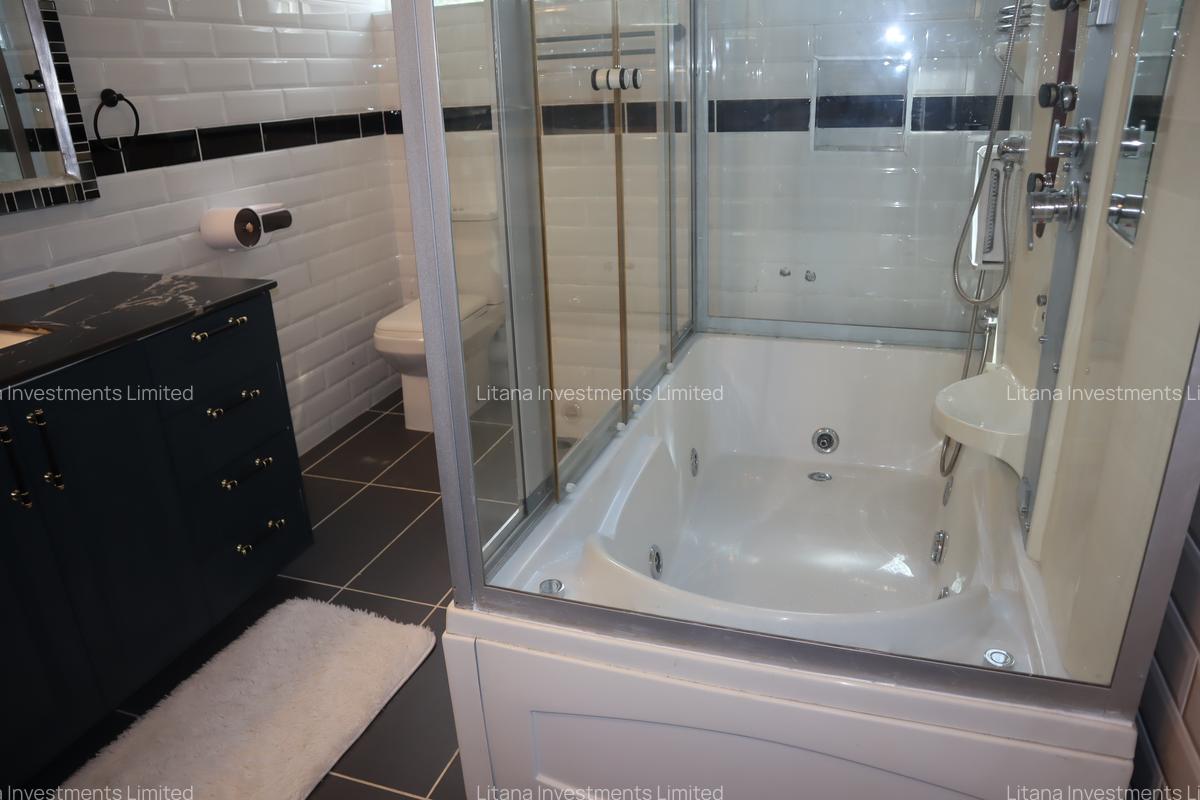 5 Bed Townhouse with En Suite at Olkeri - 12