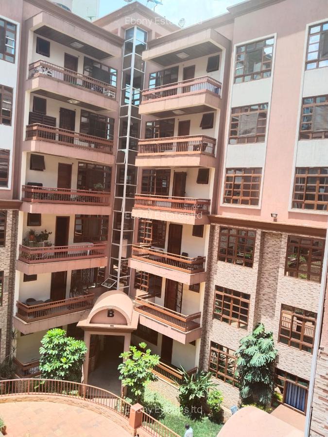 4 Bed Apartment with En Suite in Lavington - 6